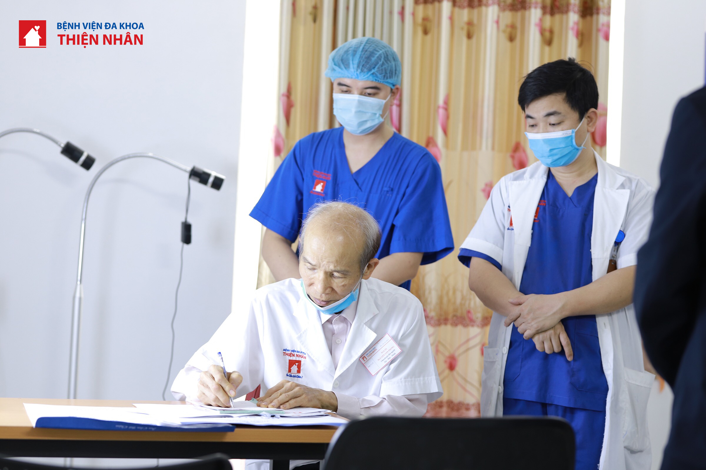 KHÁM DỊCH VỤ - KHÁM CHUYÊN GIA